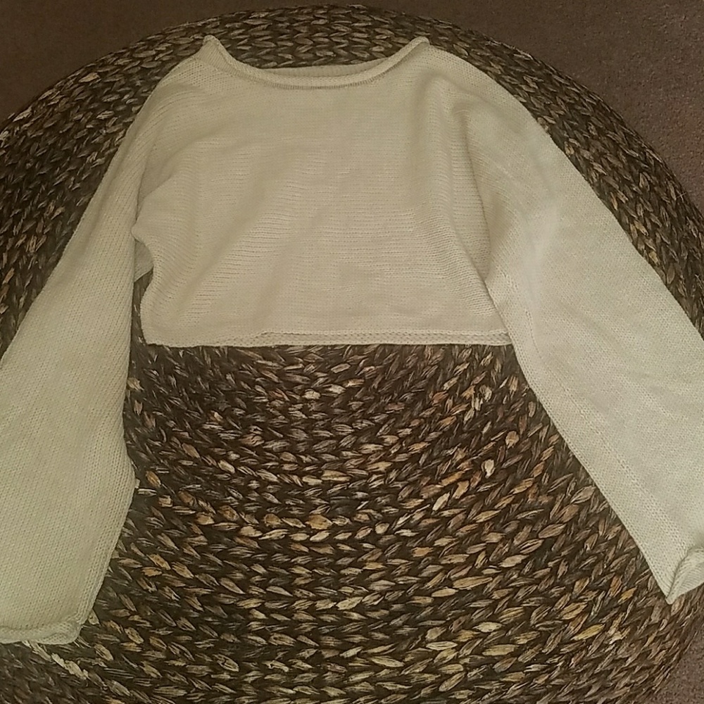 Crop beige sweater